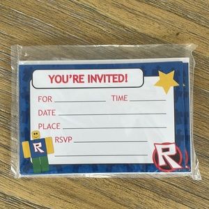 8 Roblox party invitations with envelopes